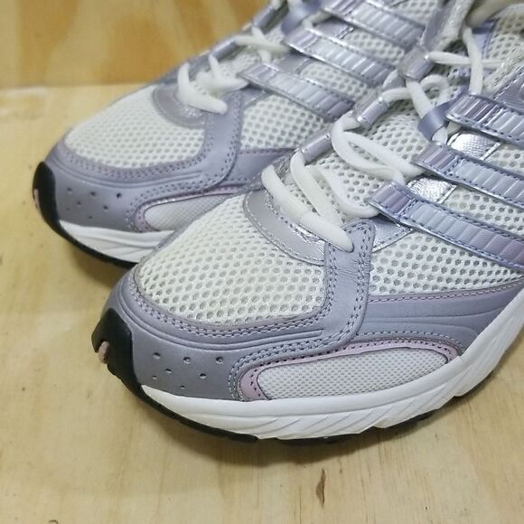 Adidas Womens Shamiso Running Shoe size 10 - Picture 5 of 10